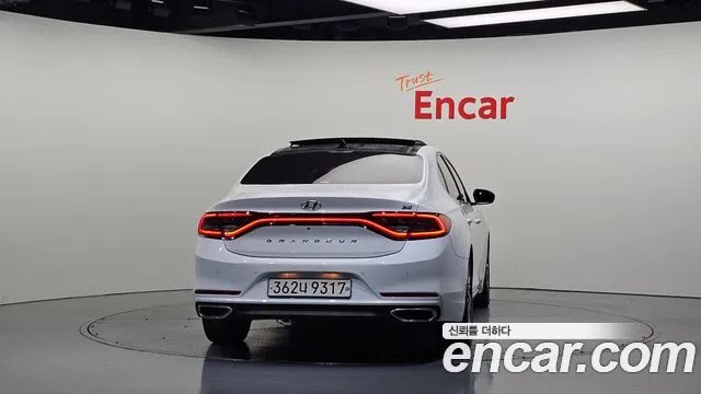 Hyundai Grandeur 2017 thumb 4