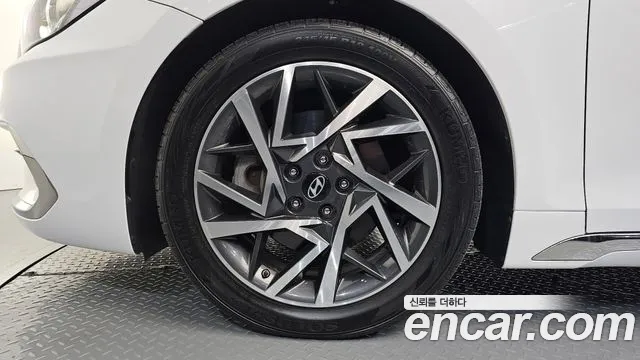 Hyundai Grandeur 2017 thumb 5