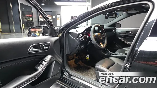 Mercedes-Benz A-Класс 2018 thumb 9
