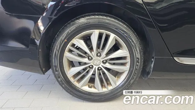 Hyundai Grandeur 2015 thumb 5