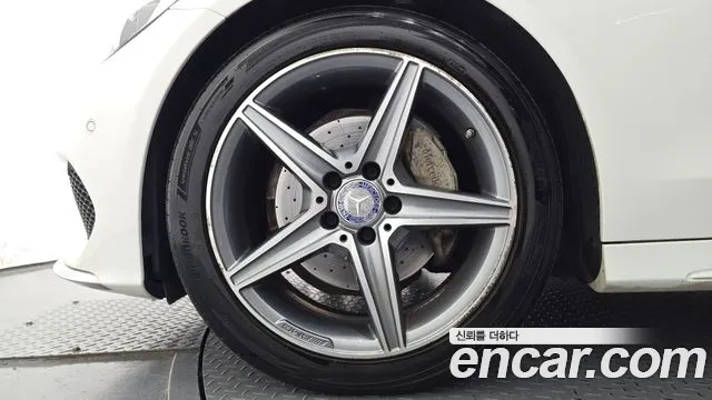 Mercedes-Benz C-Класс 2016 thumb 5