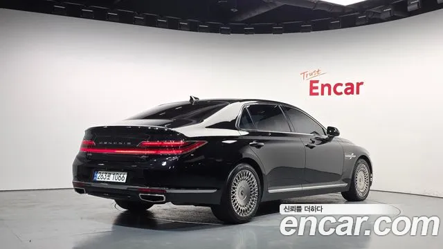 Genesis G90 2021 thumb 2