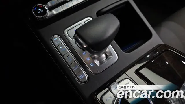 Genesis G90 2021 thumb 9