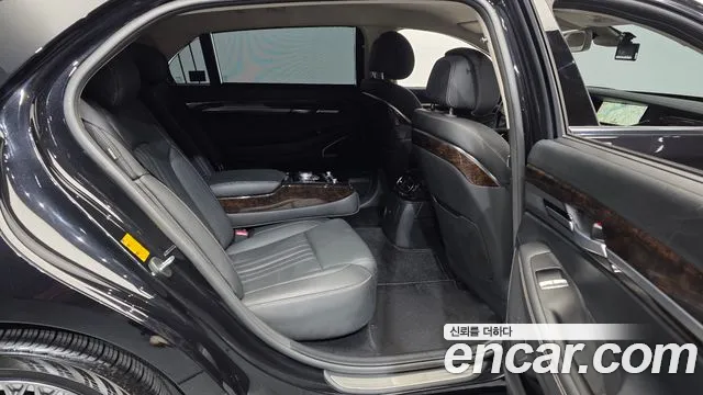 Genesis G90 2021 thumb 12