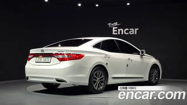 Hyundai Grandeur 2011 thumb 2