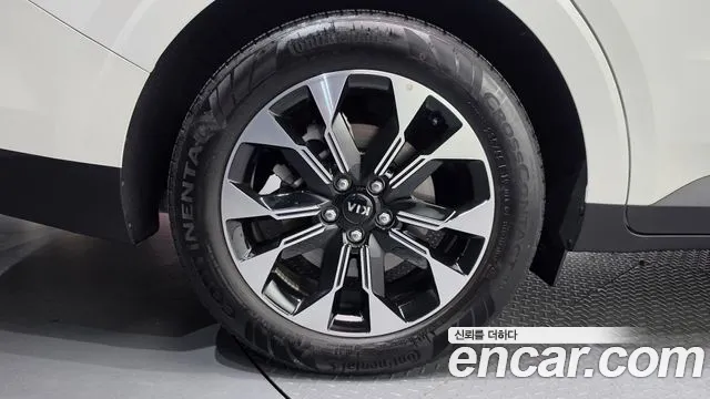 Kia Carnival 2020 thumb 4