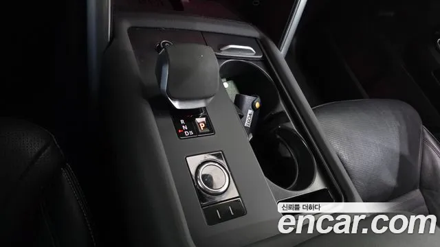 Land Rover Discovery 2021 thumb 9