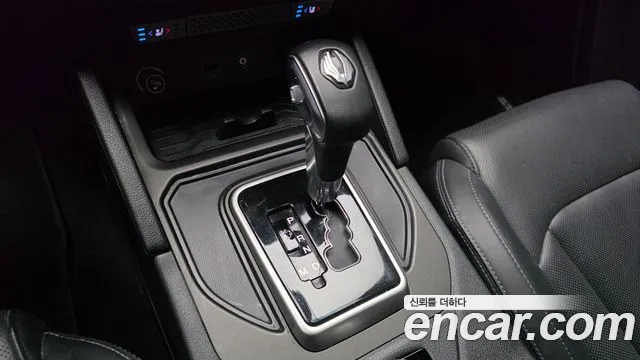 KG_Mobility_Ssangyong Rexton 2019 thumb 8