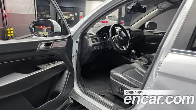 KG_Mobility_Ssangyong Rexton 2019 thumb 9