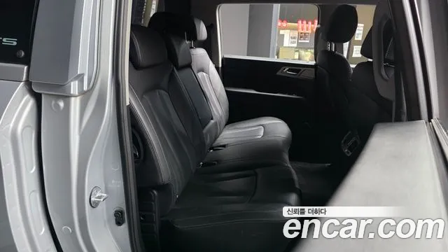 KG_Mobility_Ssangyong Rexton 2019 thumb 11