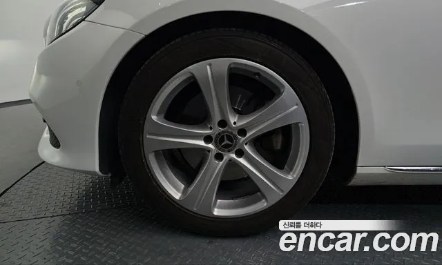 Mercedes-Benz E-Класс 2018 thumb 4