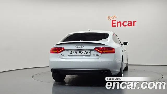 Audi A5 2015 thumb 4