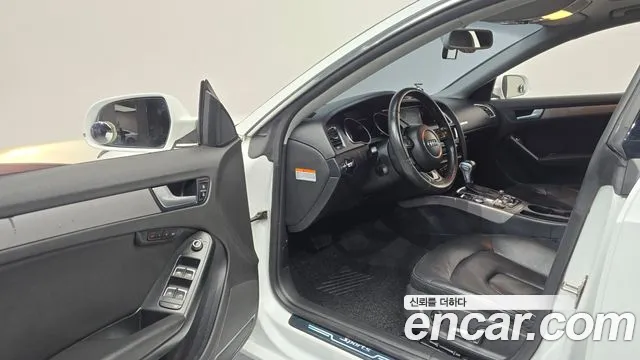 Audi A5 2015 thumb 10