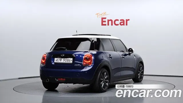 MINI Hatch 2015 thumb 2