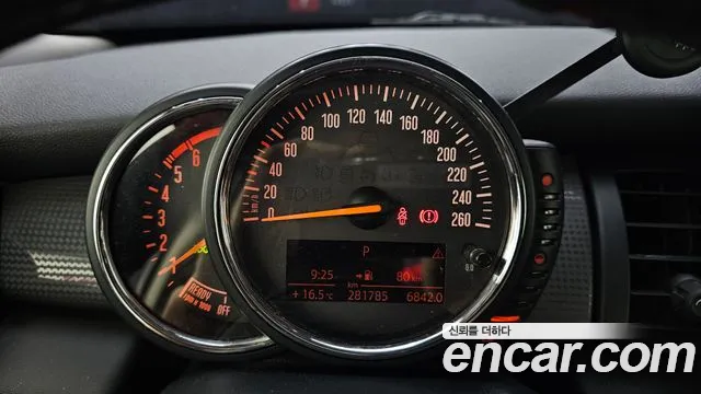 MINI Hatch 2015 thumb 8