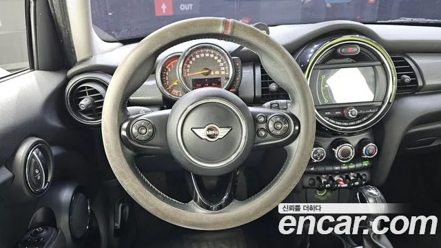 MINI Hatch 2015 thumb 12