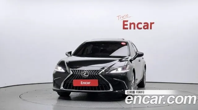 Lexus ES 2022 thumb 3