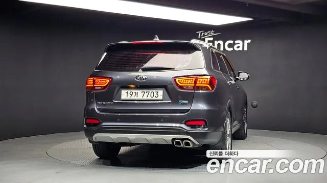 Kia Sorento 2017 thumb 4