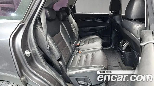 Kia Sorento 2017 thumb 11