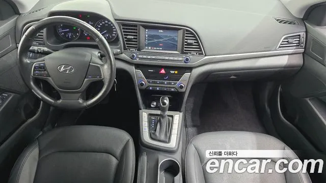 Hyundai Avante 2016 thumb 7