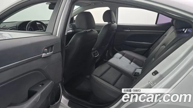 Hyundai Avante 2016 thumb 12