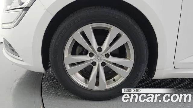 Renault-KoreaSamsung Megane 2017 thumb 5