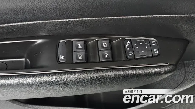 Renault-KoreaSamsung Megane 2017 thumb 12