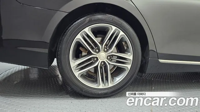 Hyundai Grandeur 2016 thumb 5