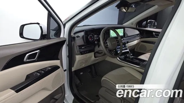 Kia Carnival 2023 thumb 10