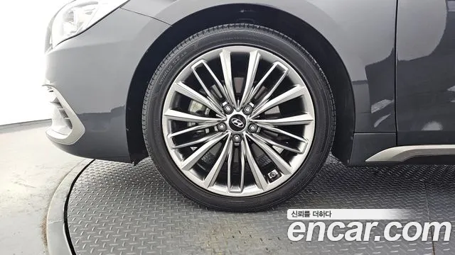Hyundai Grandeur 2017 thumb 5