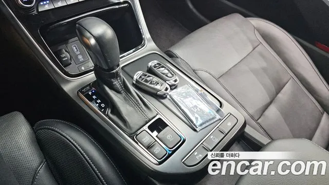 Hyundai Grandeur 2017 thumb 9