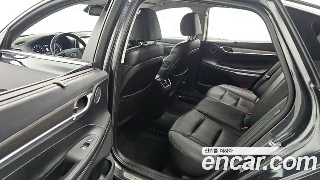 Hyundai Grandeur 2017 thumb 11