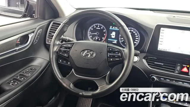 Hyundai Grandeur 2017 thumb 12
