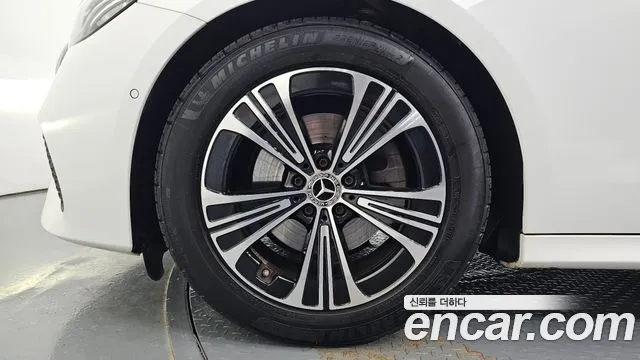 Mercedes-Benz E-Класс 2024 thumb 5