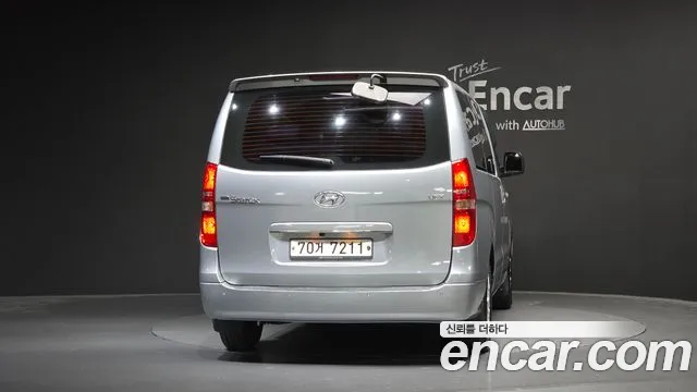 Hyundai Starex 2014 thumb 4