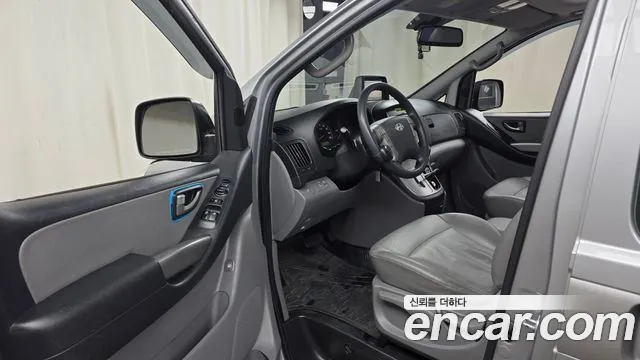 Hyundai Starex 2014 thumb 10