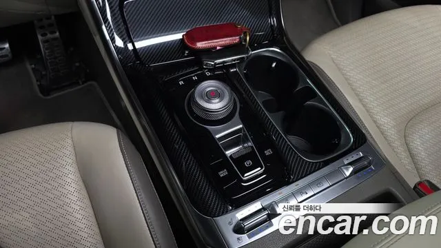 Kia Carnival 2022 thumb 9