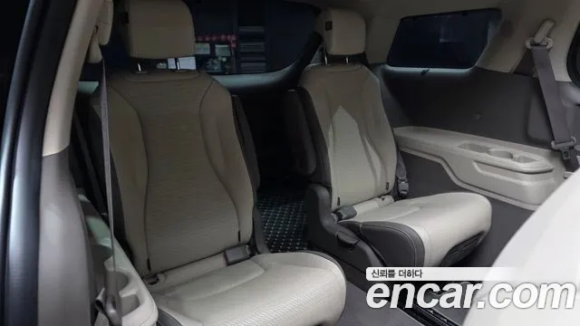 Kia Carnival 2022 thumb 12