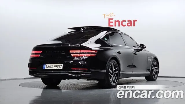 Genesis G80 2024 thumb 2