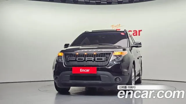 Ford Explorer 2014 thumb 3