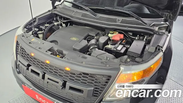 Ford Explorer 2014 thumb 6