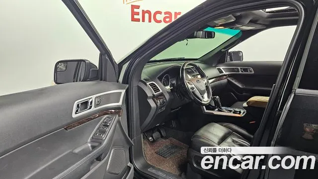 Ford Explorer 2014 thumb 10