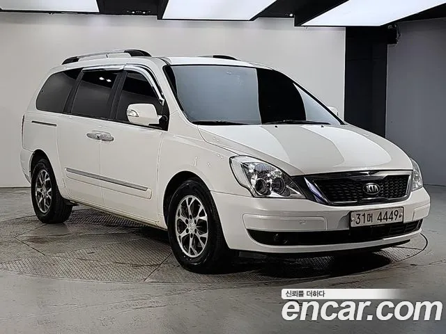 Kia Carnival 2014 thumb 2