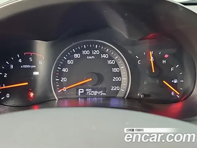 Kia Carnival 2014 thumb 7