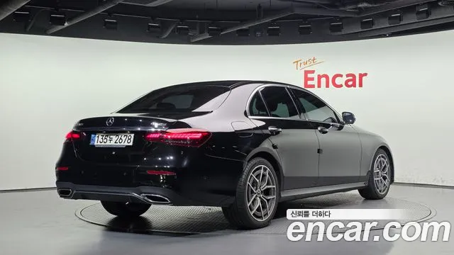 Mercedes-Benz E-Класс 2021 thumb 2