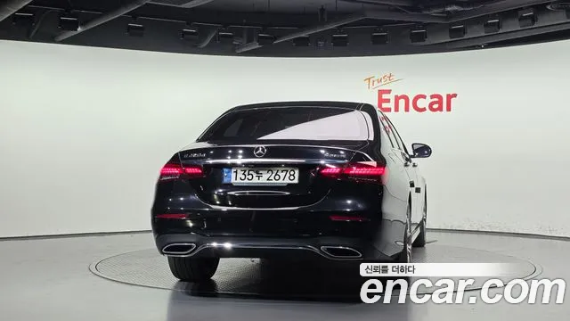 Mercedes-Benz E-Класс 2021 thumb 4