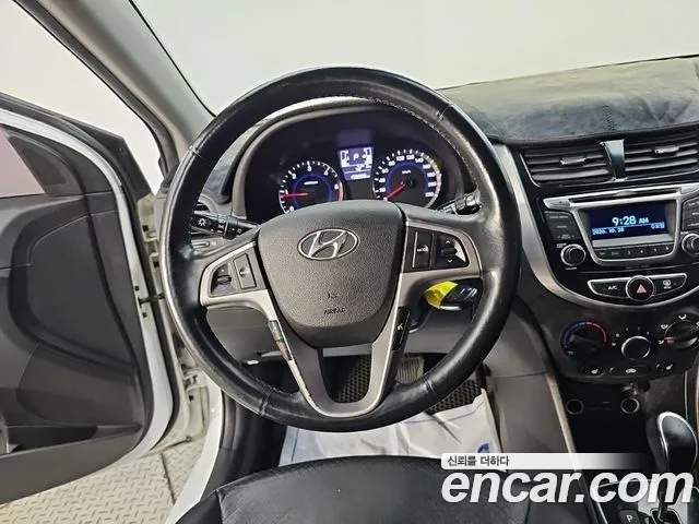 Hyundai Accent 2014 thumb 9