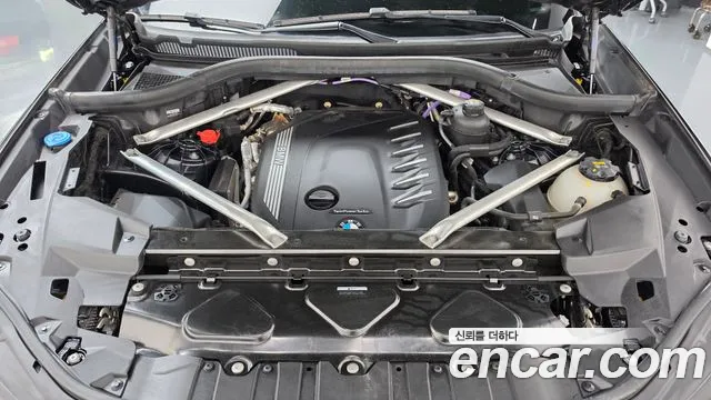 BMW X6 2021 thumb 6