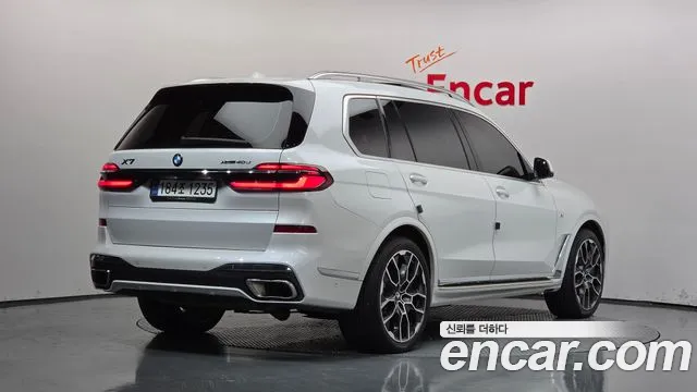 BMW X7 2023 thumb 2