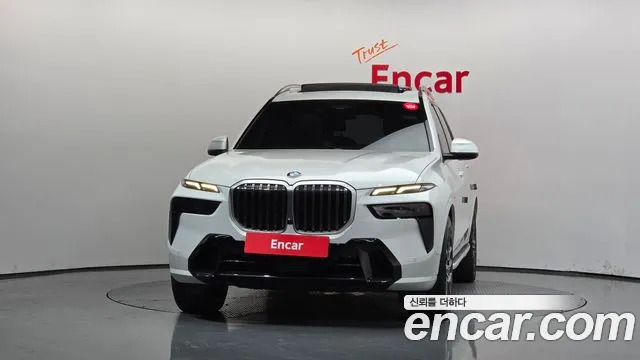 BMW X7 2023 thumb 3